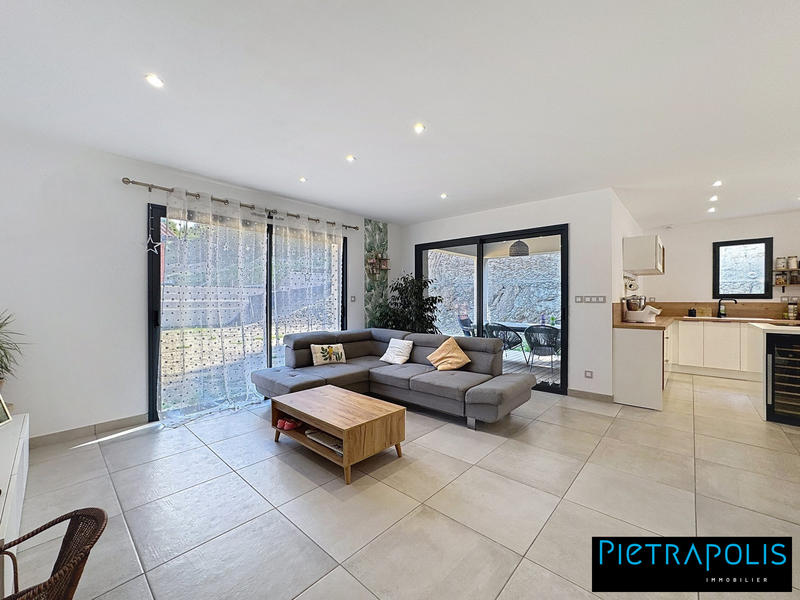 Maison - 112 m² - 5 pièces