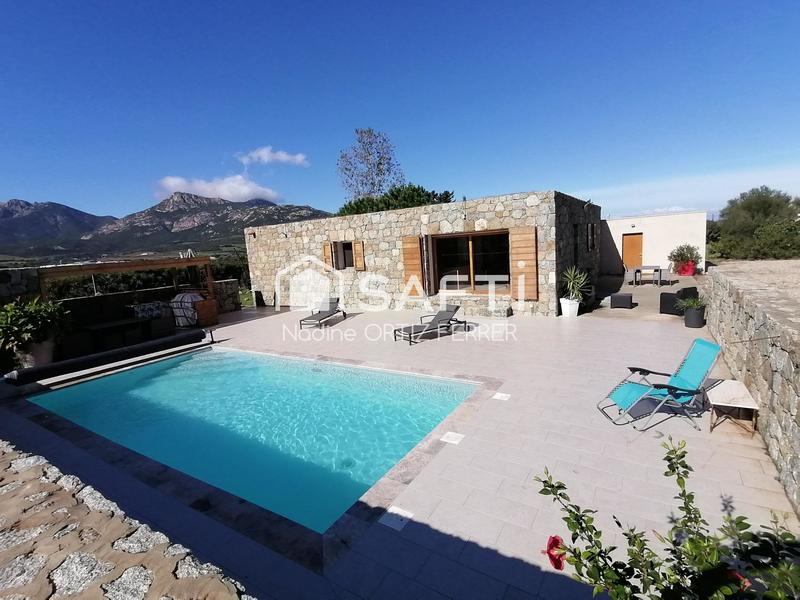 Maison - 170 m² - 5 pièces