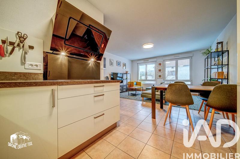 Appartement - 70 m² - 3 pièces