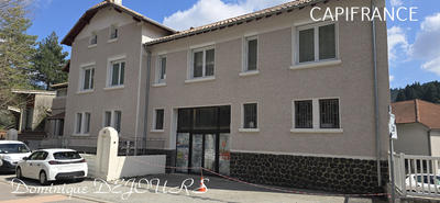 Maison - 230 m² - 9 pièces