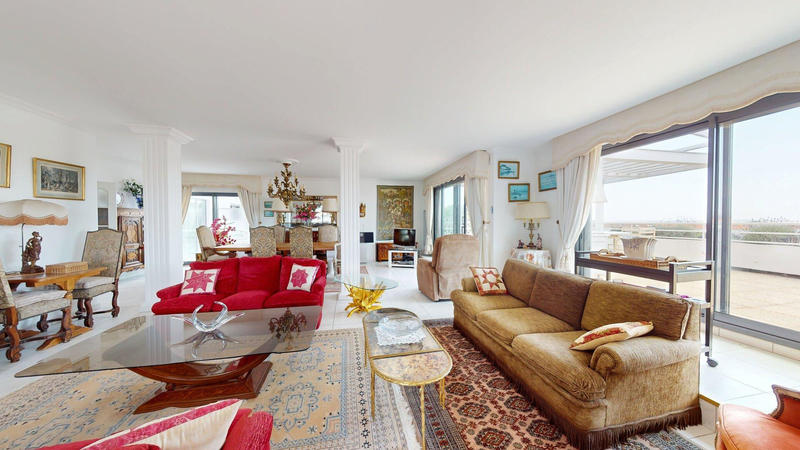 Appartement - 135 m² - 3 pièces