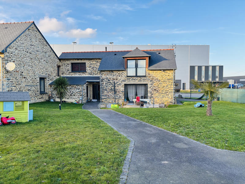 Maison - 110 m² - 5 pièces