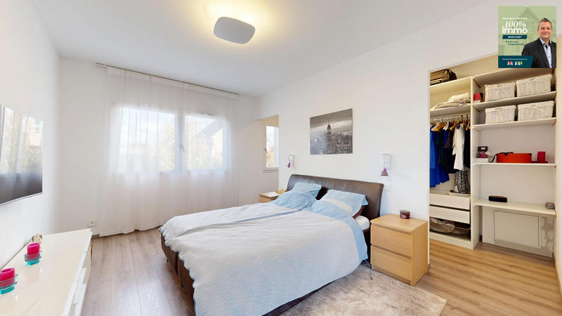 Maison - 222 m² - 7 pièces