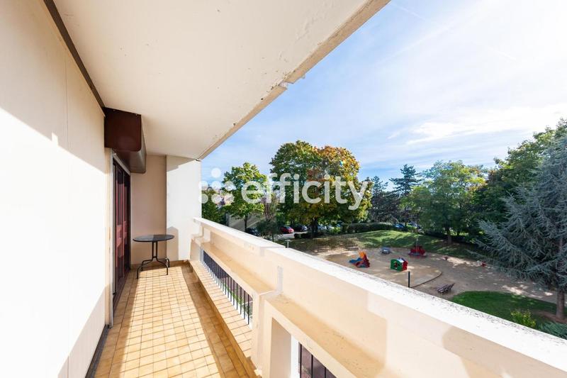 Appartement - 80 m² - 4 pièces