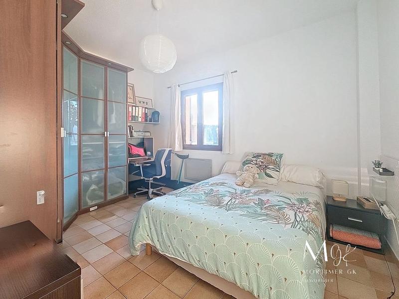 Maison - 180 m² - 8 pièces