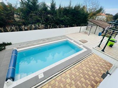 Maison - 171 m² - 7 pièces