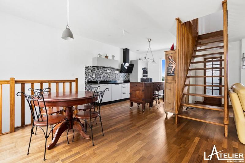 Maison - 143 m² - 6 pièces