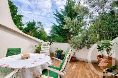 Appartement - 105 m² - 5 pièces