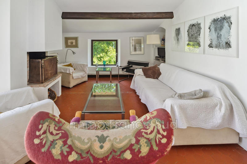 Maison - 245 m² - 5 pièces