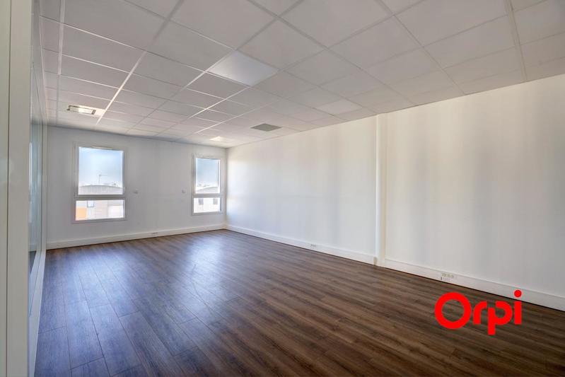 Bureau - 248 m²