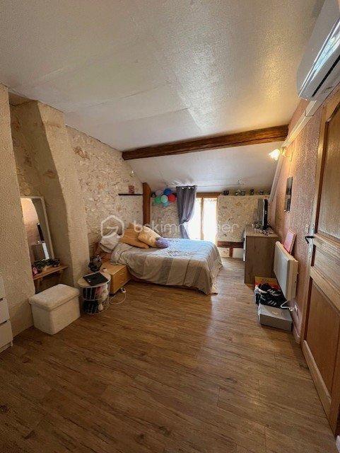 Longère - 280 m² - 8 pièces