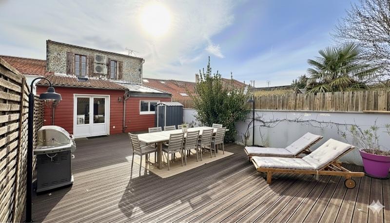 Maison - 137 m² - 6 pièces