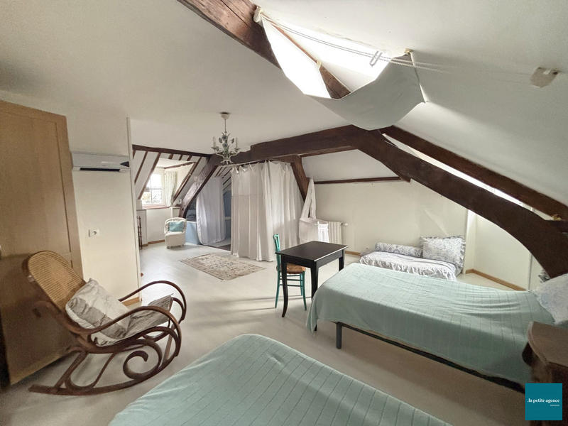 Maison - 164 m² - 7 pièces