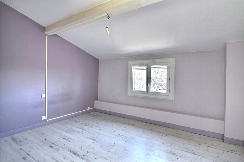 Maison - 98 m² - 5 pièces