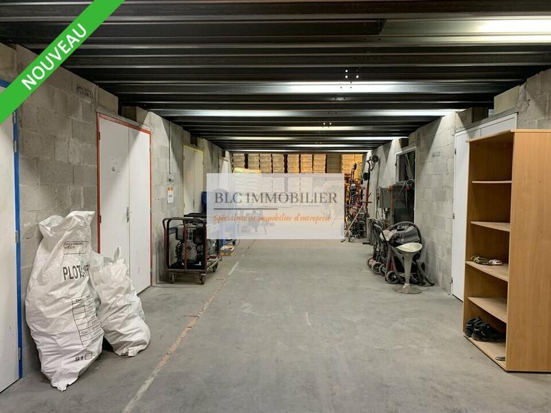 Entrepôt - 1 150 m²
