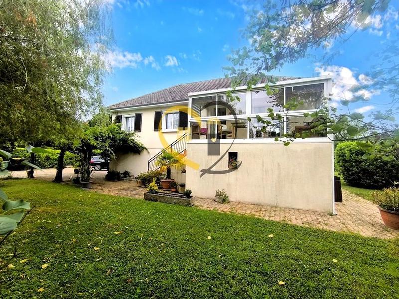 Maison - 80 m² - 5 pièces