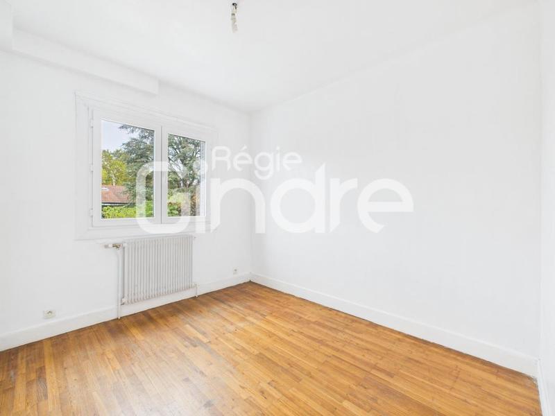 Appartement - 80 m² - 5 pièces