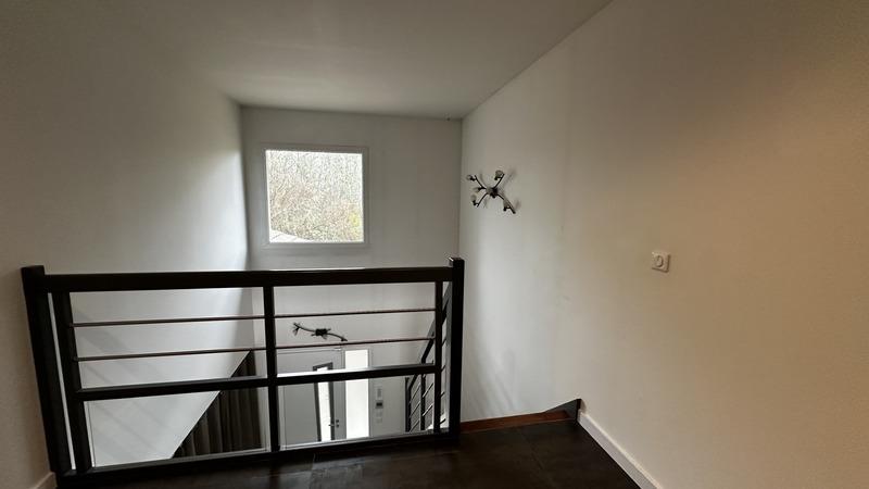 Maison - 185 m² - 6 pièces