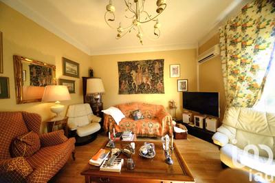 Maison - 220 m² - 8 pièces