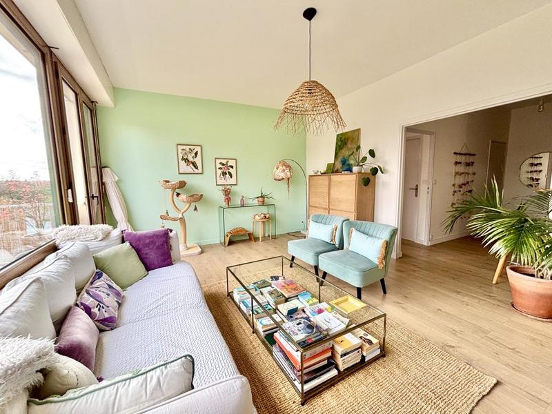 Appartement - 100 m² - 4 pièces