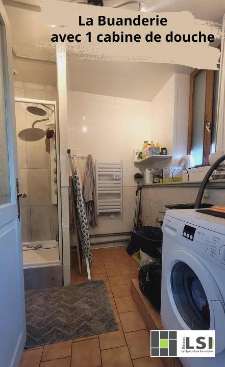 Maison - 141 m² - 9 pièces