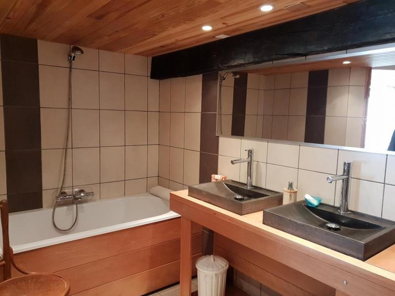 Propriété - 266 m² - 9 pièces
