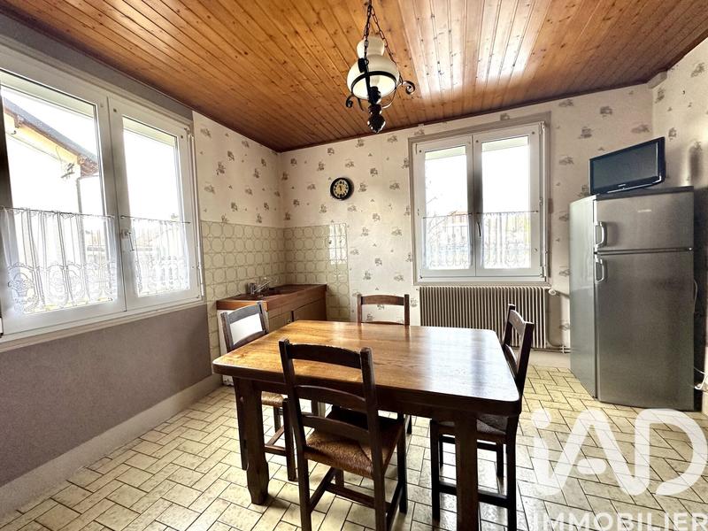 Maison - 101 m² - 5 pièces