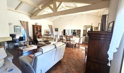 Maison traditionnelle - 130 m² - 5 pièces