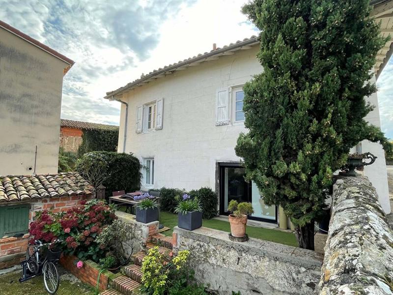 Maison - 164 m² - 5 pièces