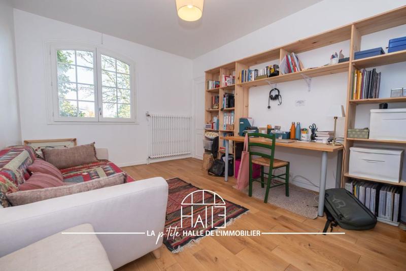 Maison - 228 m² - 8 pièces