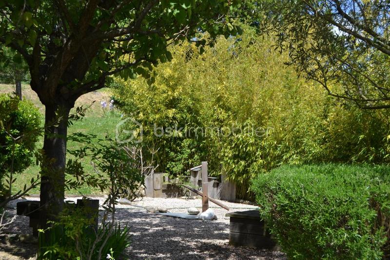 Maison - 177 m² - 5 pièces