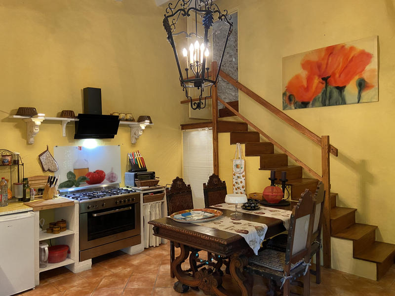 Maison - 474 m² - 16 pièces