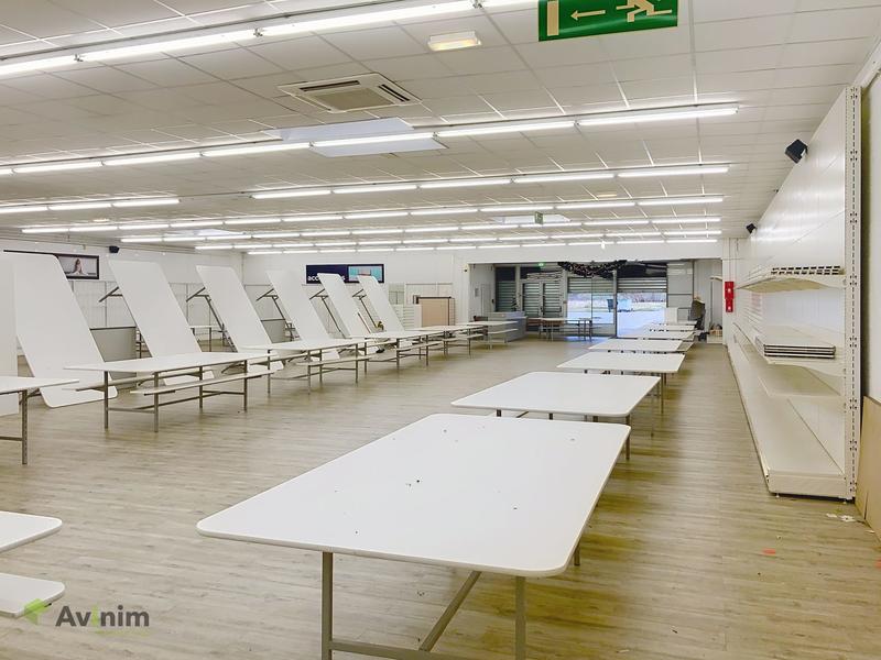 Local commercial - 700 m²