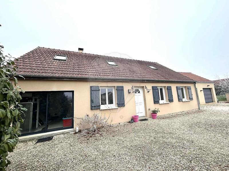 Maison - 120 m² - 7 pièces