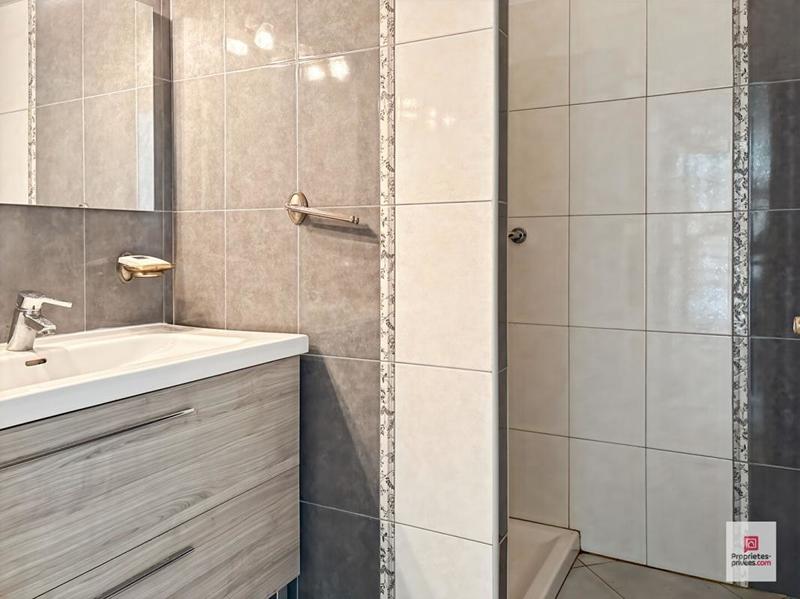 Maison - 213 m² - 8 pièces