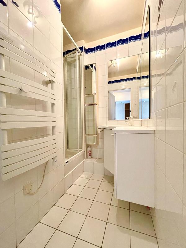 Appartement - 119 m² - 6 pièces