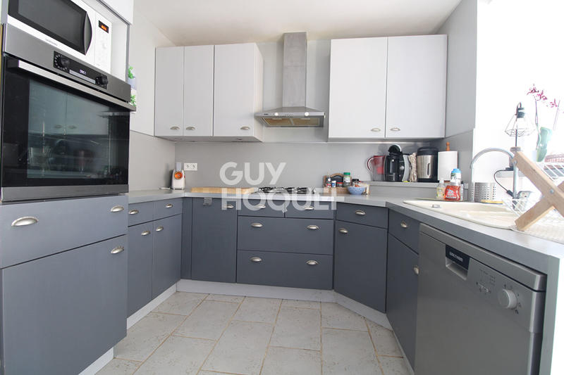 Maison - 137 m² - 7 pièces