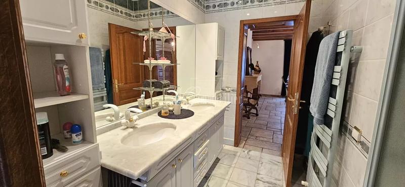 Maison de village - 295 m² - 7 pièces