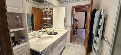 Maison de village - 295 m² - 7 pièces