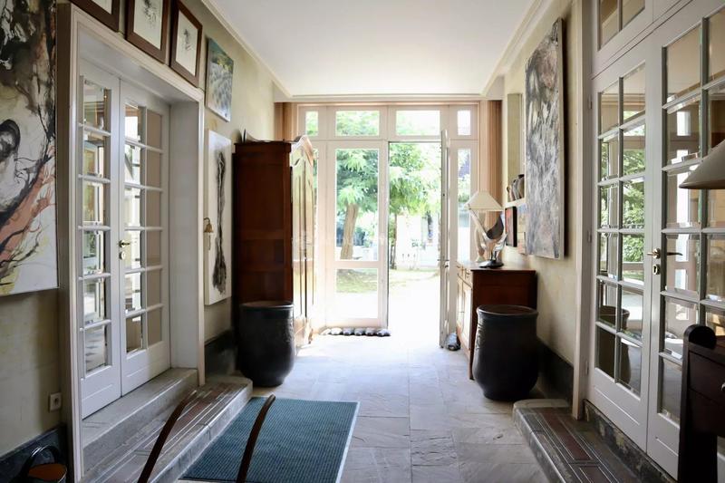 Maison - 275 m² - 10 pièces