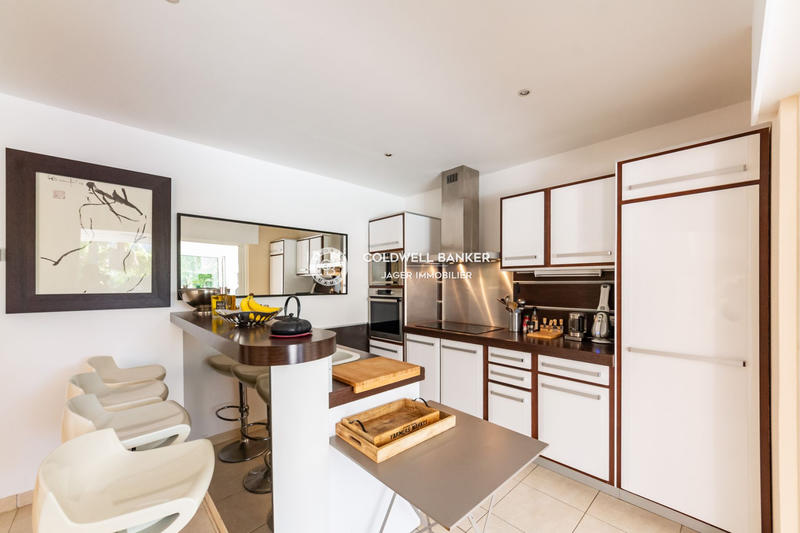 Maison - 180 m² - 6 pièces