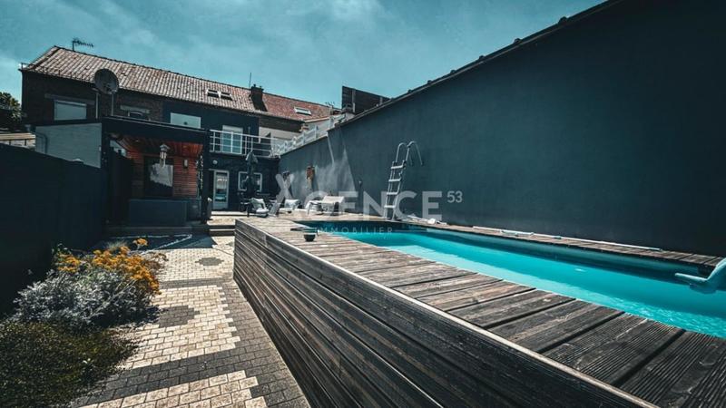 Maison de ville - 168 m² - 4 pièces