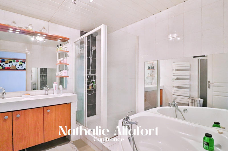 Appartement - 92 m² - 4 pièces