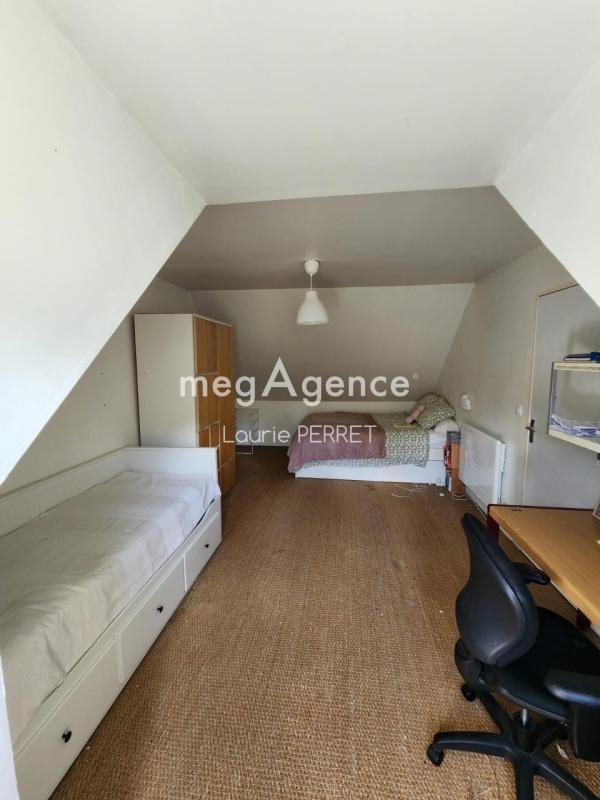 Maison traditionnelle - 143 m² - 7 pièces