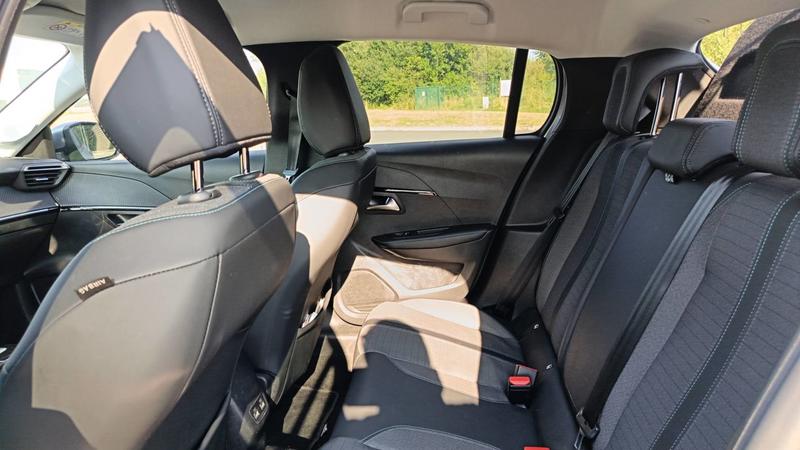 Peugeot 208 1.2 Puretech 130 Eat8 Allure Business - Automatique