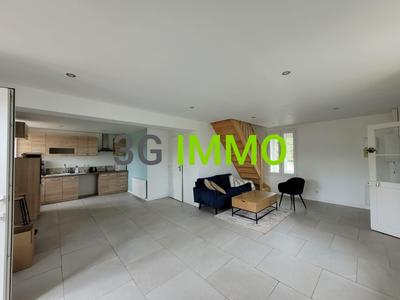 Maison de village - 80 m² - 5 pièces