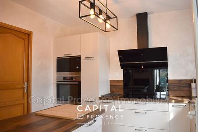 Maison - 122 m² - 4 pièces