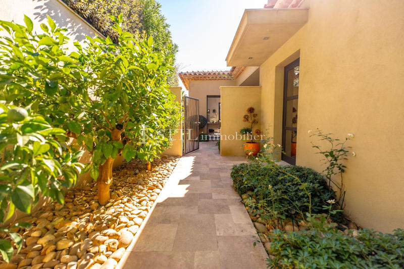 Villa - 157 m² - 5 pièces