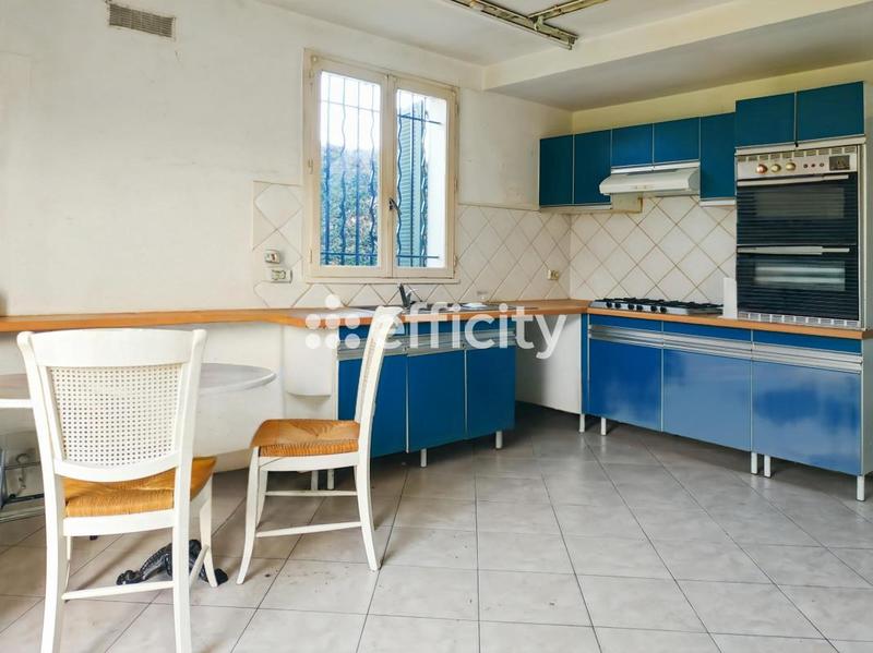 Maison - 150 m² - 7 pièces