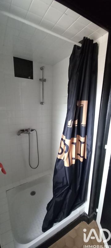 Maison - 213 m² - 9 pièces